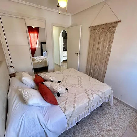 Atico De Naciones * Torrevieja