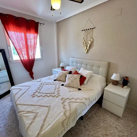 Atico De Naciones Torrevieja